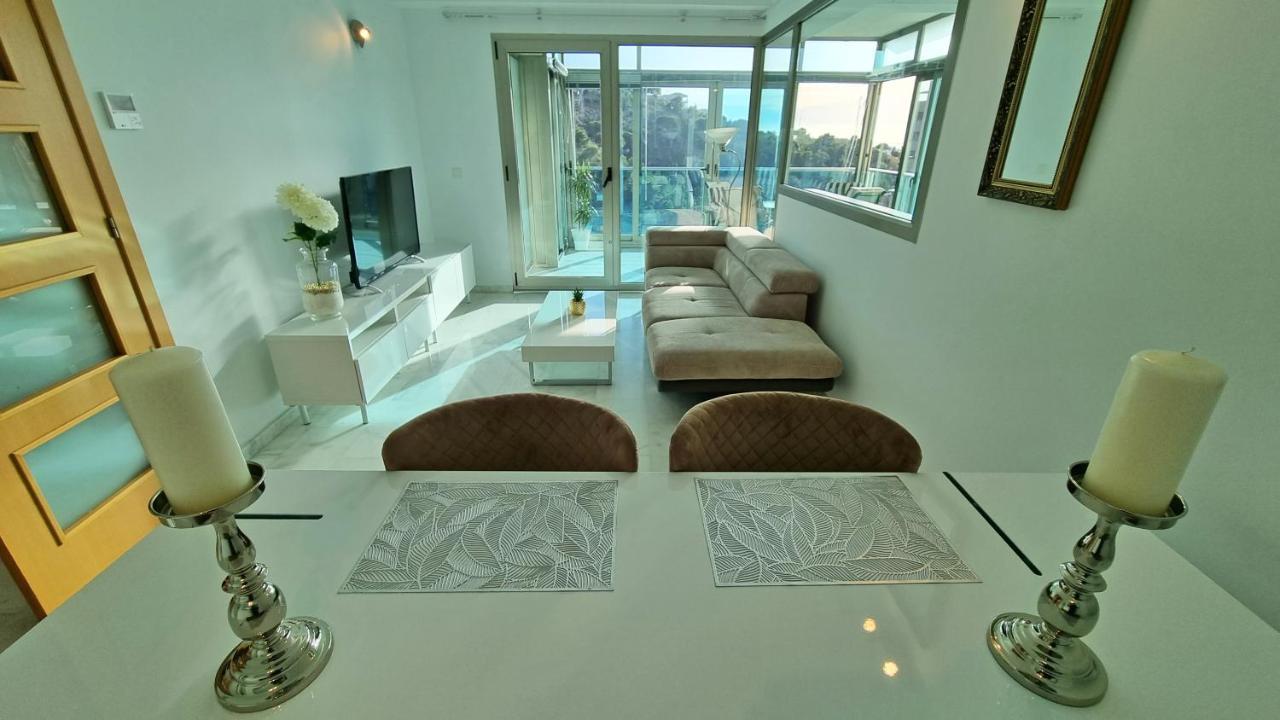 Skyline 14 Large And Sunny All-Day Balcony With Stunning Sea Views Бенидорм Екстериор снимка