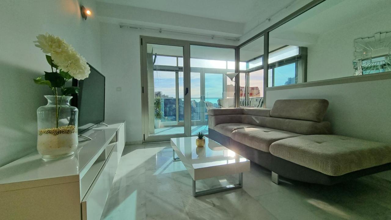 Skyline 14 Large And Sunny All-Day Balcony With Stunning Sea Views Бенидорм Екстериор снимка