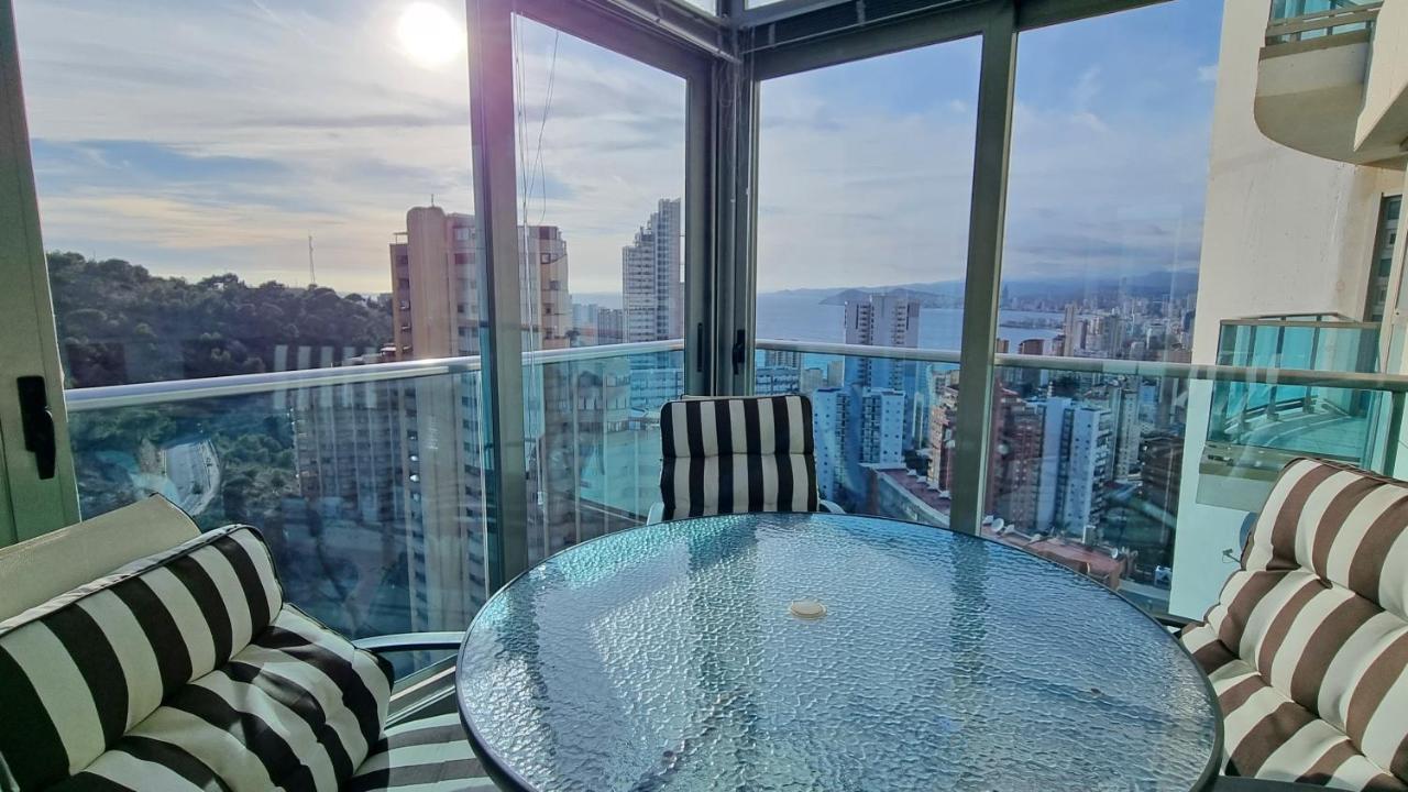 Skyline 14 Large And Sunny All-Day Balcony With Stunning Sea Views Бенидорм Екстериор снимка