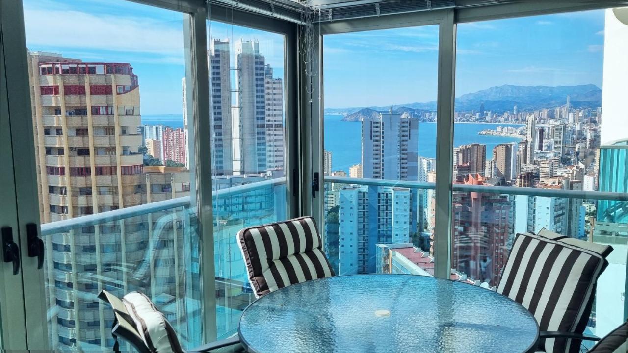 Skyline 14 Large And Sunny All-Day Balcony With Stunning Sea Views Бенидорм Екстериор снимка